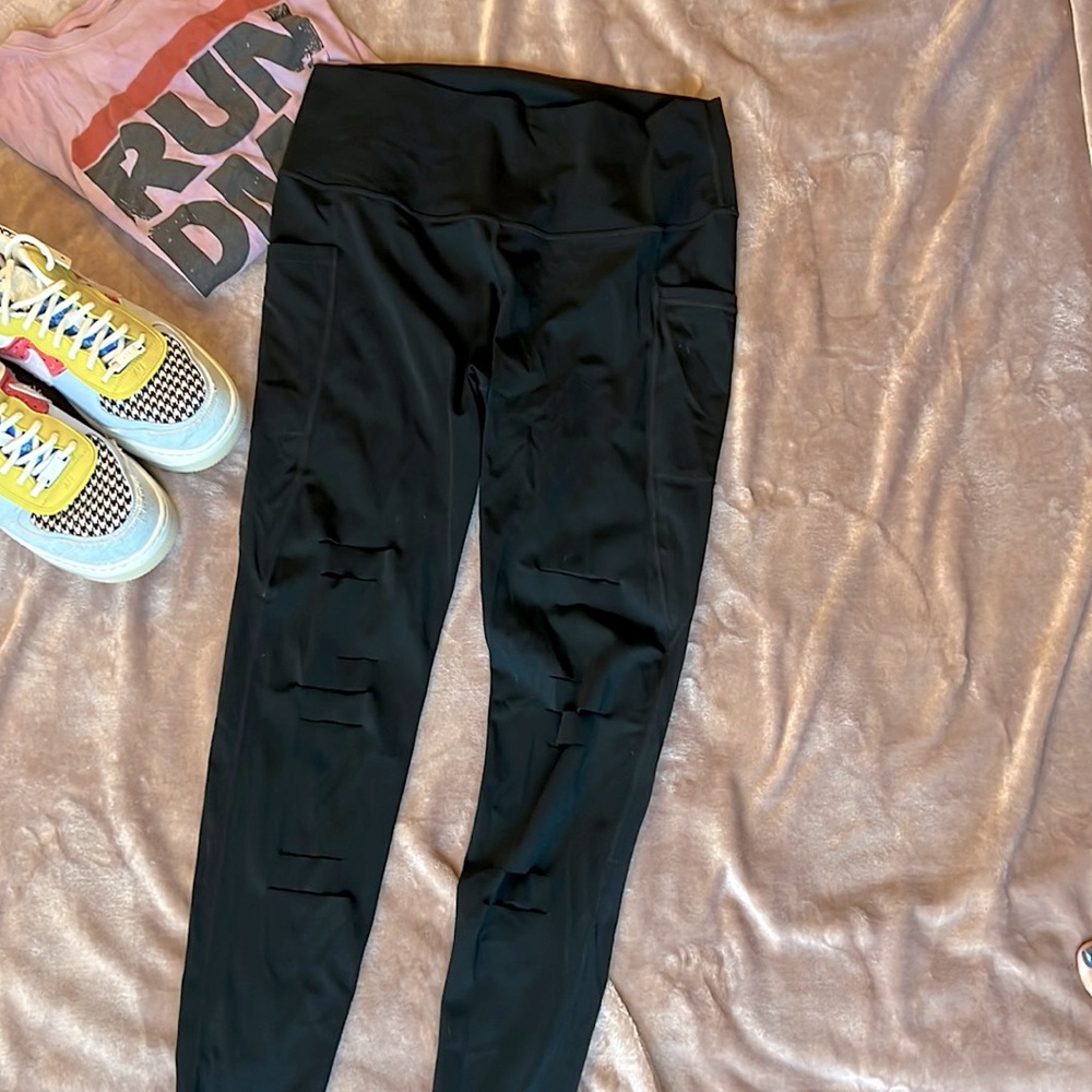 CVG Tear It Up leggings SO SOFT!